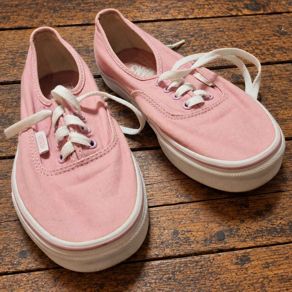 Vans Authentic Low Top Sneakers Womens 7.5 Mens 6 Pink Canvas Skate Shoe Classic